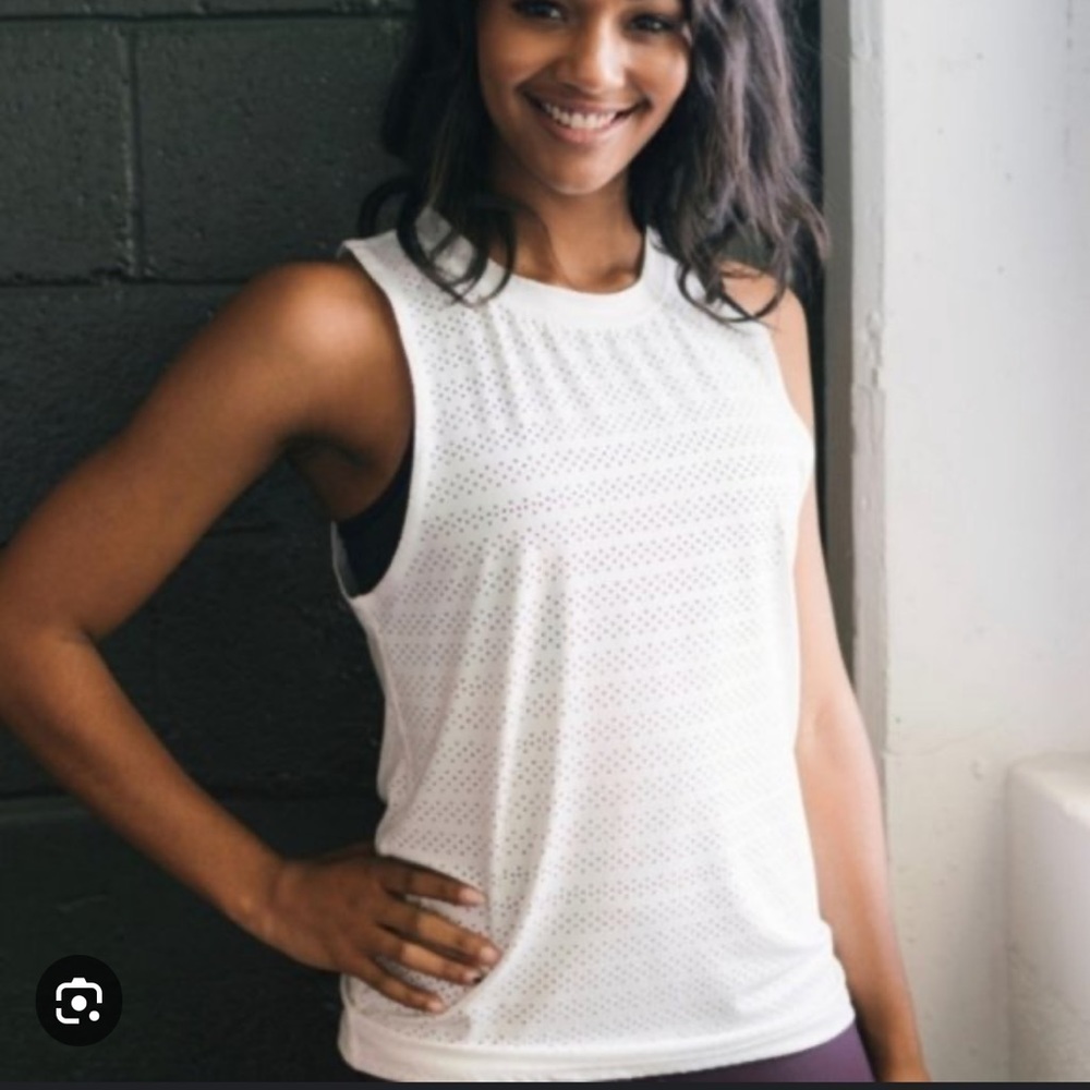Zyia Active White Chill Tank Top